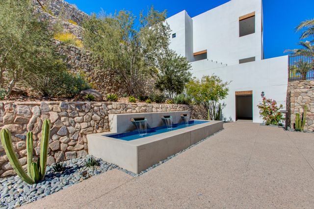 5000 N CAMELBACK RIDGE Drive 206, Scottsdale, AZ 85251