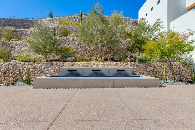 5000 N CAMELBACK RIDGE Drive 206, Scottsdale, AZ 85251