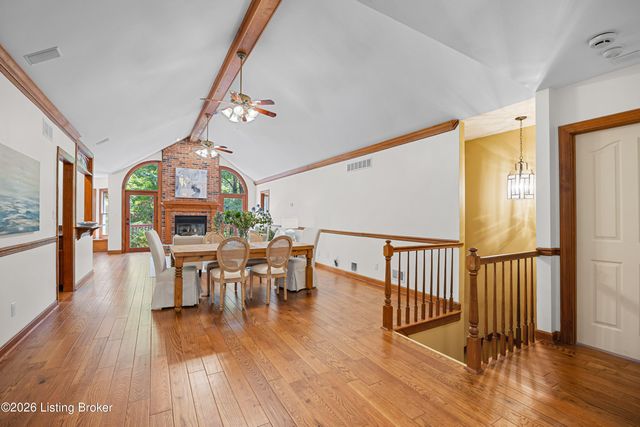 8710 Wooded Trail Ct, Louisville, KY 40220