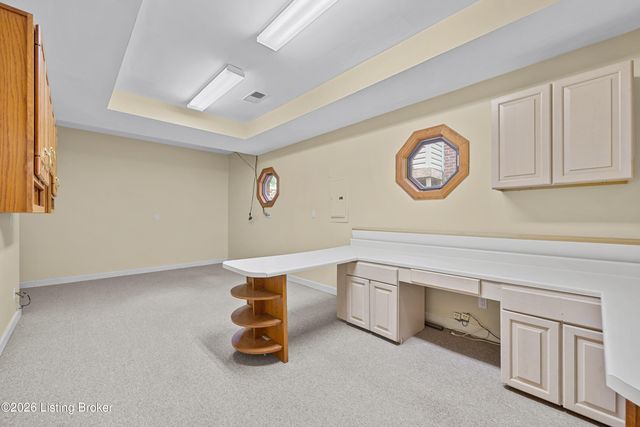 8710 Wooded Trail Ct, Louisville, KY 40220