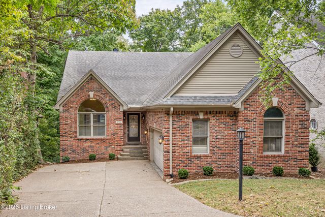 8710 Wooded Trail Ct, Louisville, KY 40220