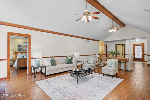 8710 Wooded Trail Ct, Louisville, KY 40220