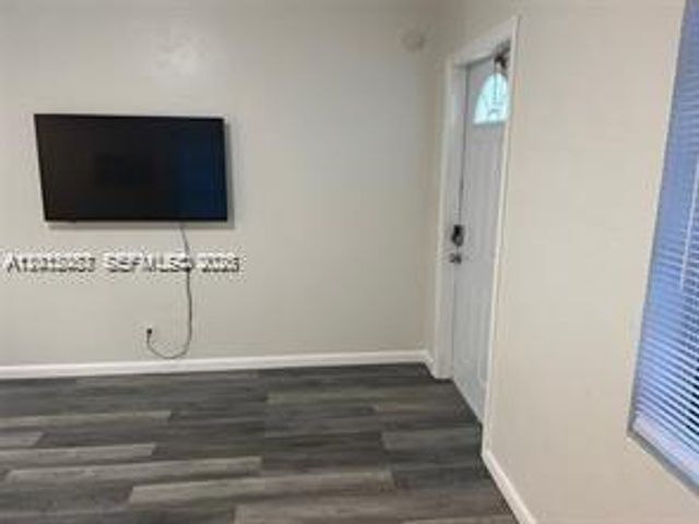 715 NE 6th St 1-3, Hallandale Beach, FL 33009