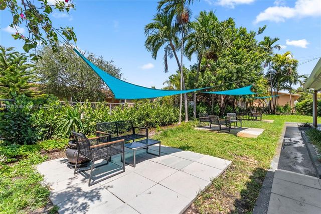 715 NE 6th St 1-3, Hallandale Beach, FL 33009