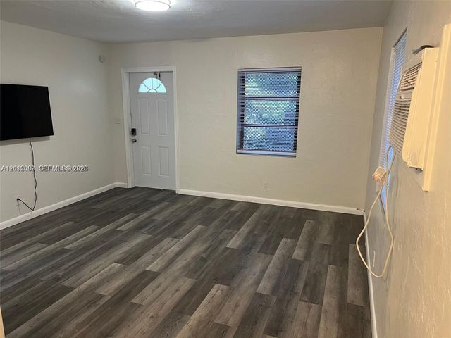 715 NE 6th St 1-3, Hallandale Beach, FL 33009
