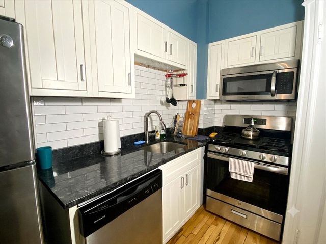 1 Crawford St 2, Cambridge, MA 02139