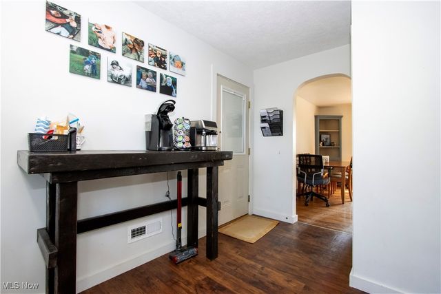 13506 Kauffman Avenue, Sterling, OH 44276