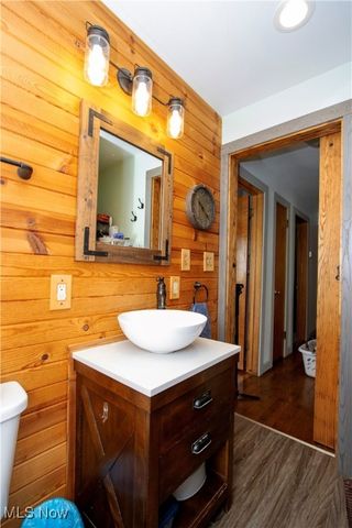 13506 Kauffman Avenue, Sterling, OH 44276