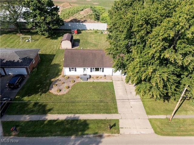 13506 Kauffman Avenue, Sterling, OH 44276