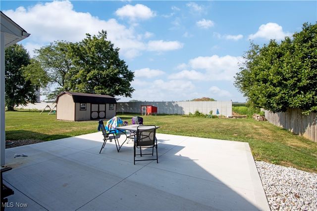 13506 Kauffman Avenue, Sterling, OH 44276