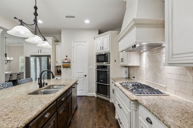 618 Forest Hill Drive, Murphy, TX 75094