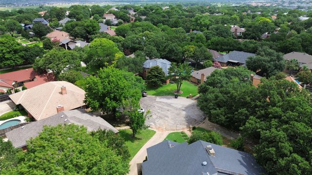 2700 Shadow Wood Court, Arlington, TX 76006