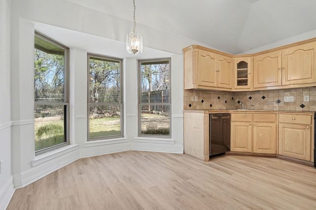 1864 Nottingham Drive, Kaufman, TX 75142