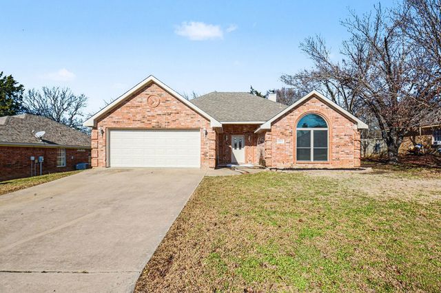 1864 Nottingham Drive, Kaufman, TX 75142
