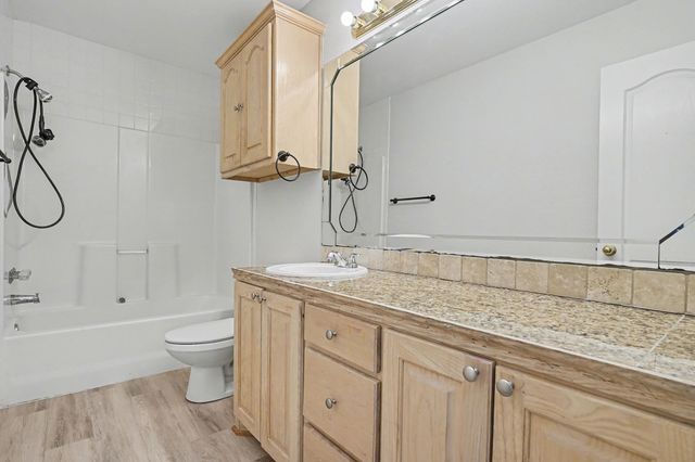 1864 Nottingham Drive, Kaufman, TX 75142