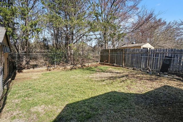 1864 Nottingham Drive, Kaufman, TX 75142