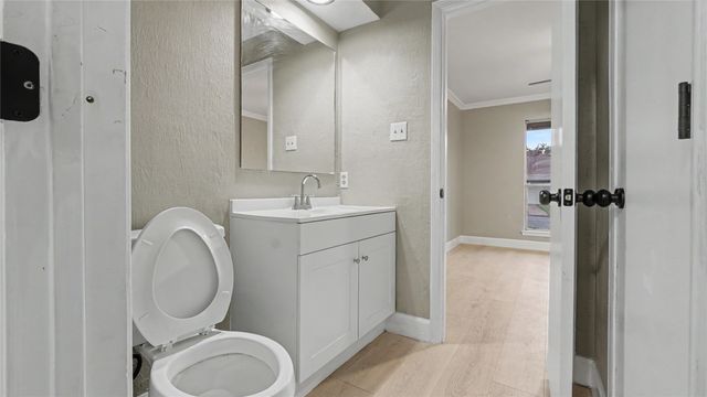 2755 Parkchester Drive, Arlington, TX 76015