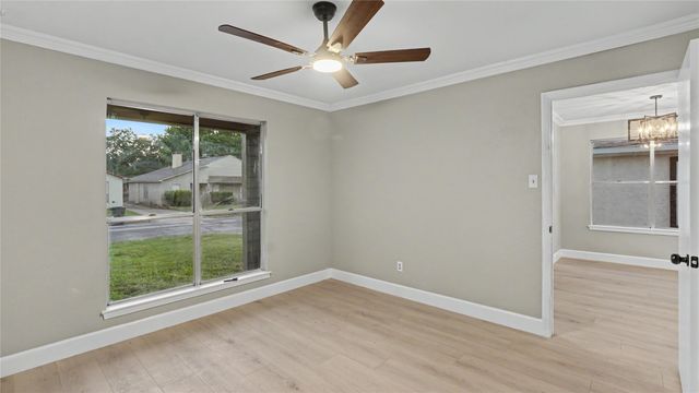 2755 Parkchester Drive, Arlington, TX 76015