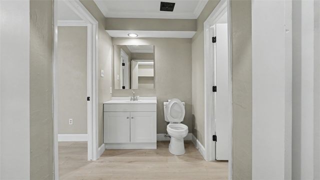 2755 Parkchester Drive, Arlington, TX 76015