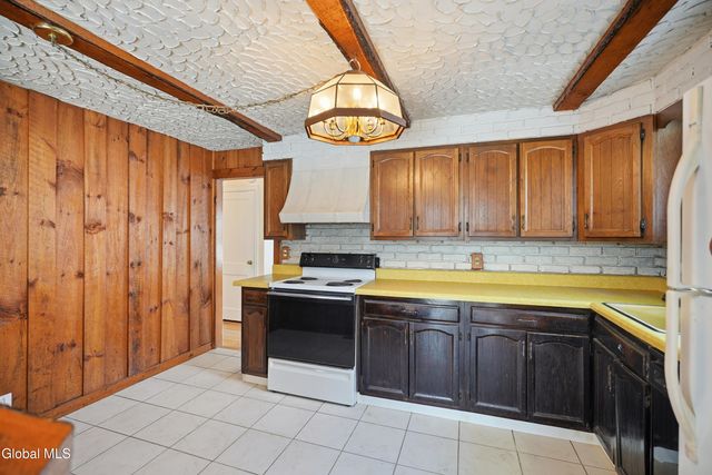 37 Rooney Avenue, Colonie, NY 12205