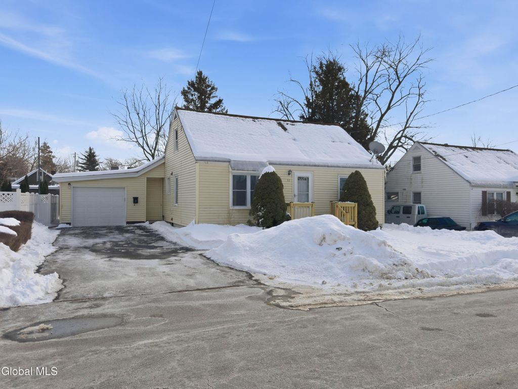 37 Rooney Avenue, Colonie, NY 12205