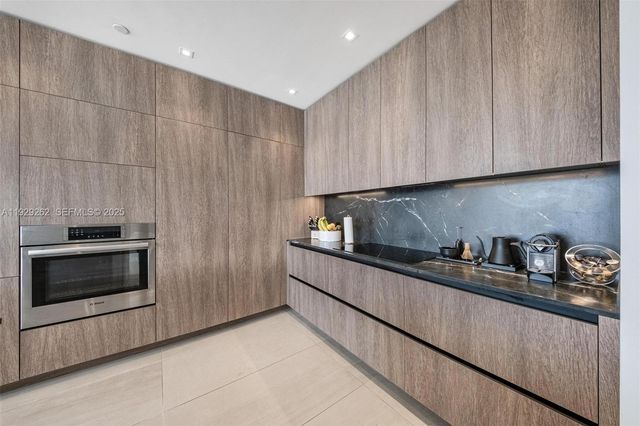 1000 Venetian Way 1004, Miami, FL 33139