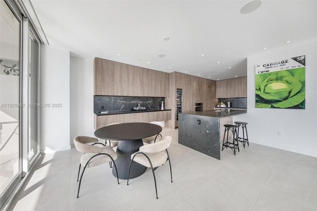 1000 Venetian Way 1004, Miami, FL 33139