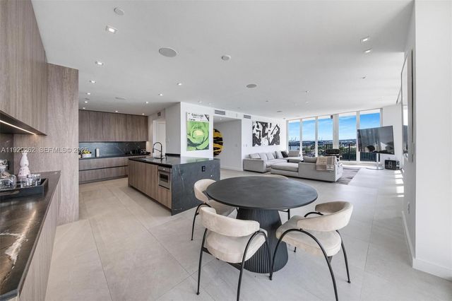 1000 Venetian Way 1004, Miami, FL 33139