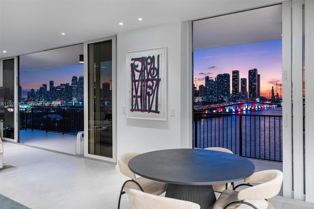 1000 Venetian Way 1004, Miami, FL 33139