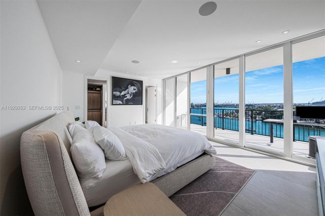 1000 Venetian Way 1004, Miami, FL 33139