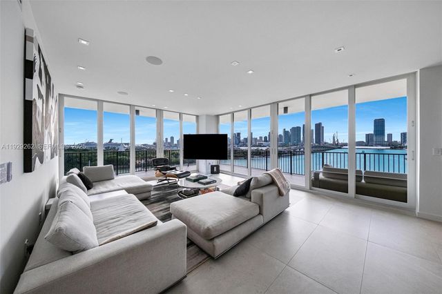 1000 Venetian Way 1004, Miami, FL 33139