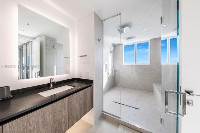 1000 Venetian Way 1004, Miami, FL 33139