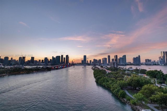 1000 Venetian Way 1004, Miami, FL 33139