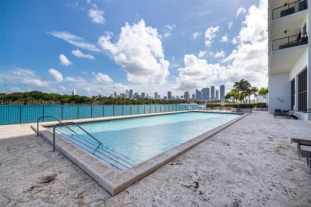 1000 Venetian Way 1004, Miami, FL 33139