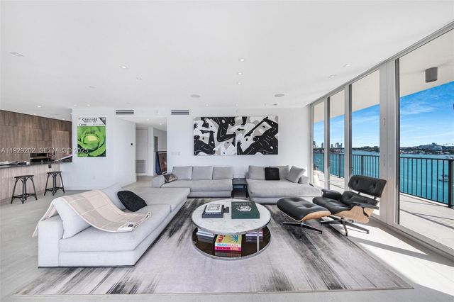 1000 Venetian Way 1004, Miami, FL 33139