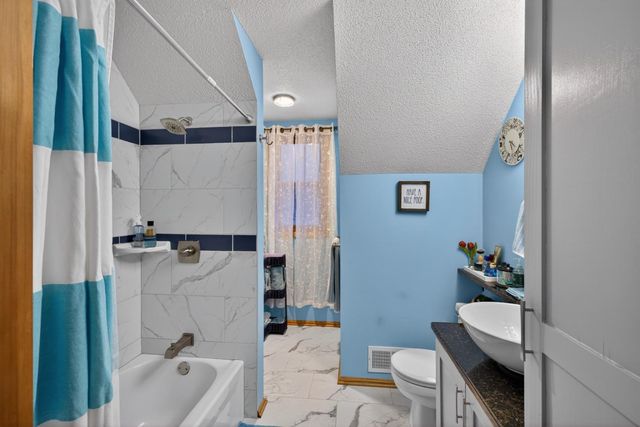 2717 59th Street NW, Rochester, MN 55901