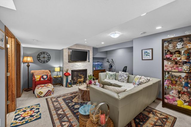 2717 59th Street NW, Rochester, MN 55901