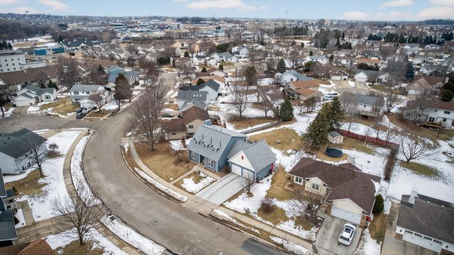 2717 59th Street NW, Rochester, MN 55901