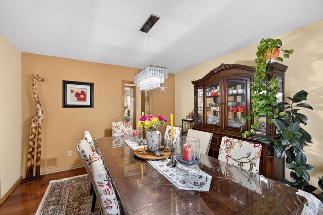 2717 59th Street NW, Rochester, MN 55901