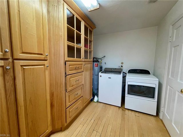 2402 Whaler CT, Virginia Beach, VA 23451