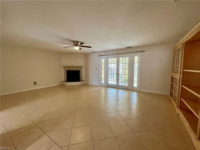 2402 Whaler CT, Virginia Beach, VA 23451
