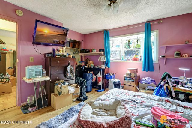 7510 Peck Avenue, Anchorage, AK 99504
