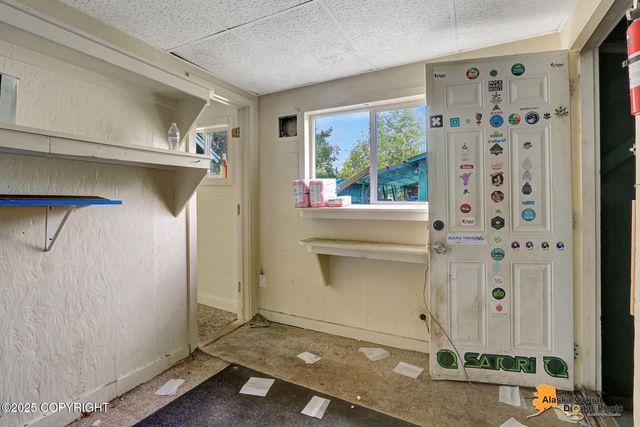 7510 Peck Avenue, Anchorage, AK 99504