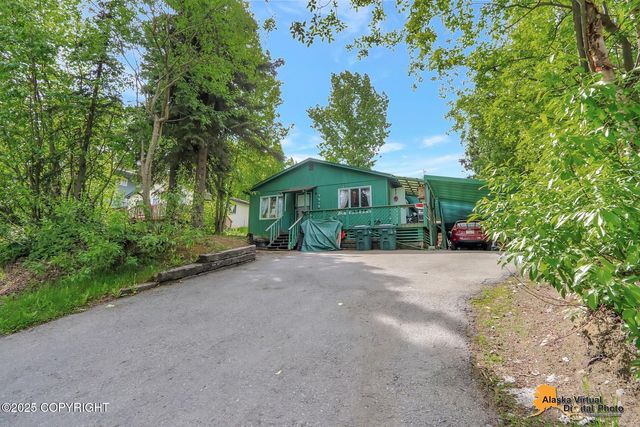 7510 Peck Avenue, Anchorage, AK 99504