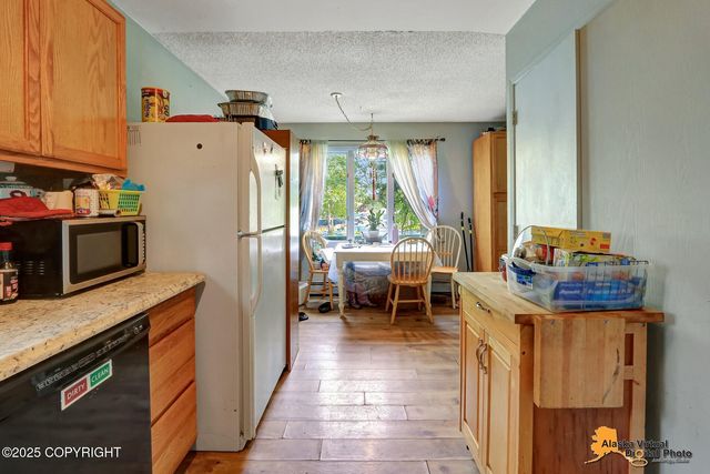 7510 Peck Avenue, Anchorage, AK 99504