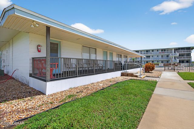 3009 N Halifax Ave Apt A1, Daytona Beach, FL 32118