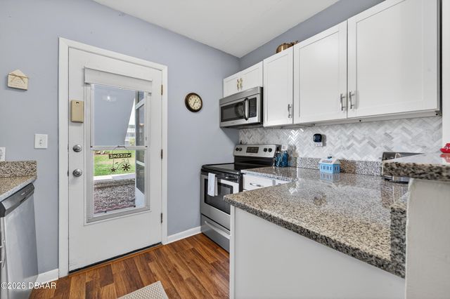 3009 N Halifax Ave Apt A1, Daytona Beach, FL 32118