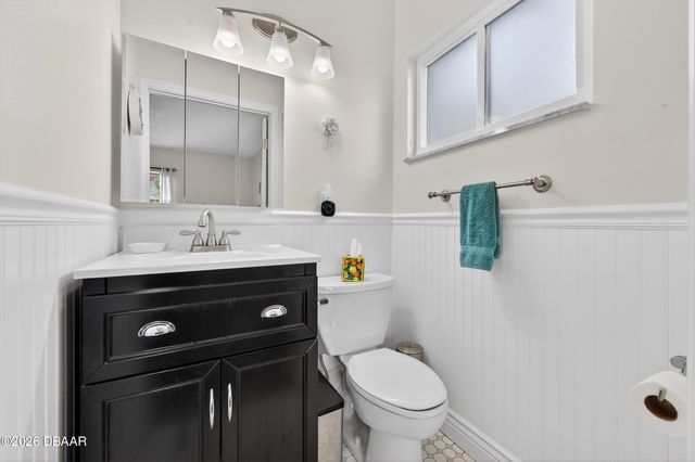 3009 N Halifax Ave Apt A1, Daytona Beach, FL 32118