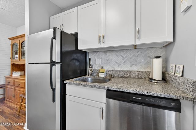 3009 N Halifax Ave Apt A1, Daytona Beach, FL 32118