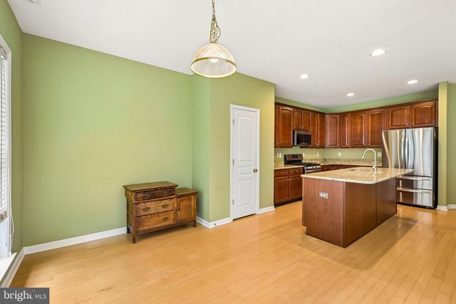 58 WRENTHAM DR, Medford, NJ 08055